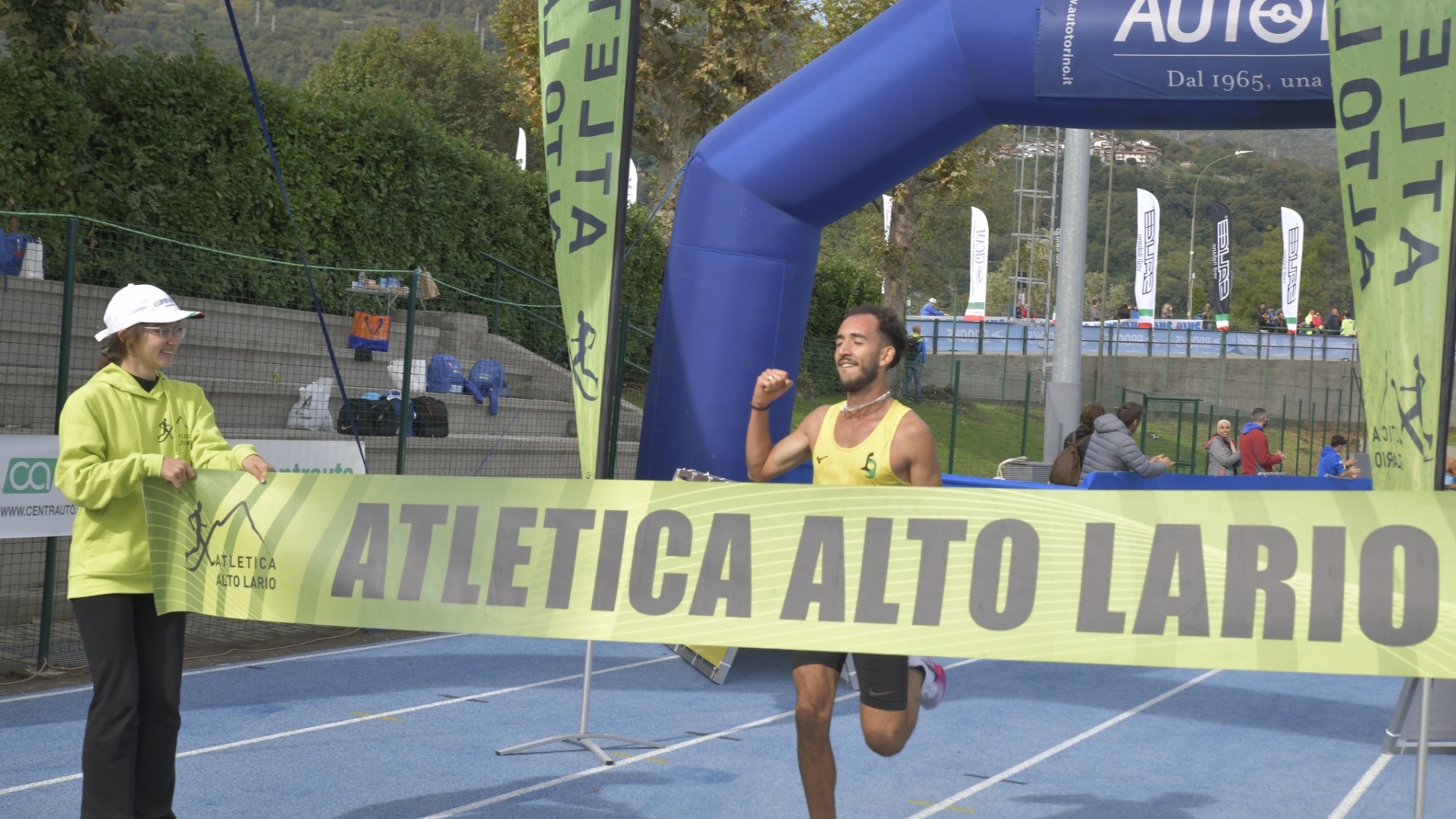 Strada: Epis e Bouih, Urrà a Gravedona