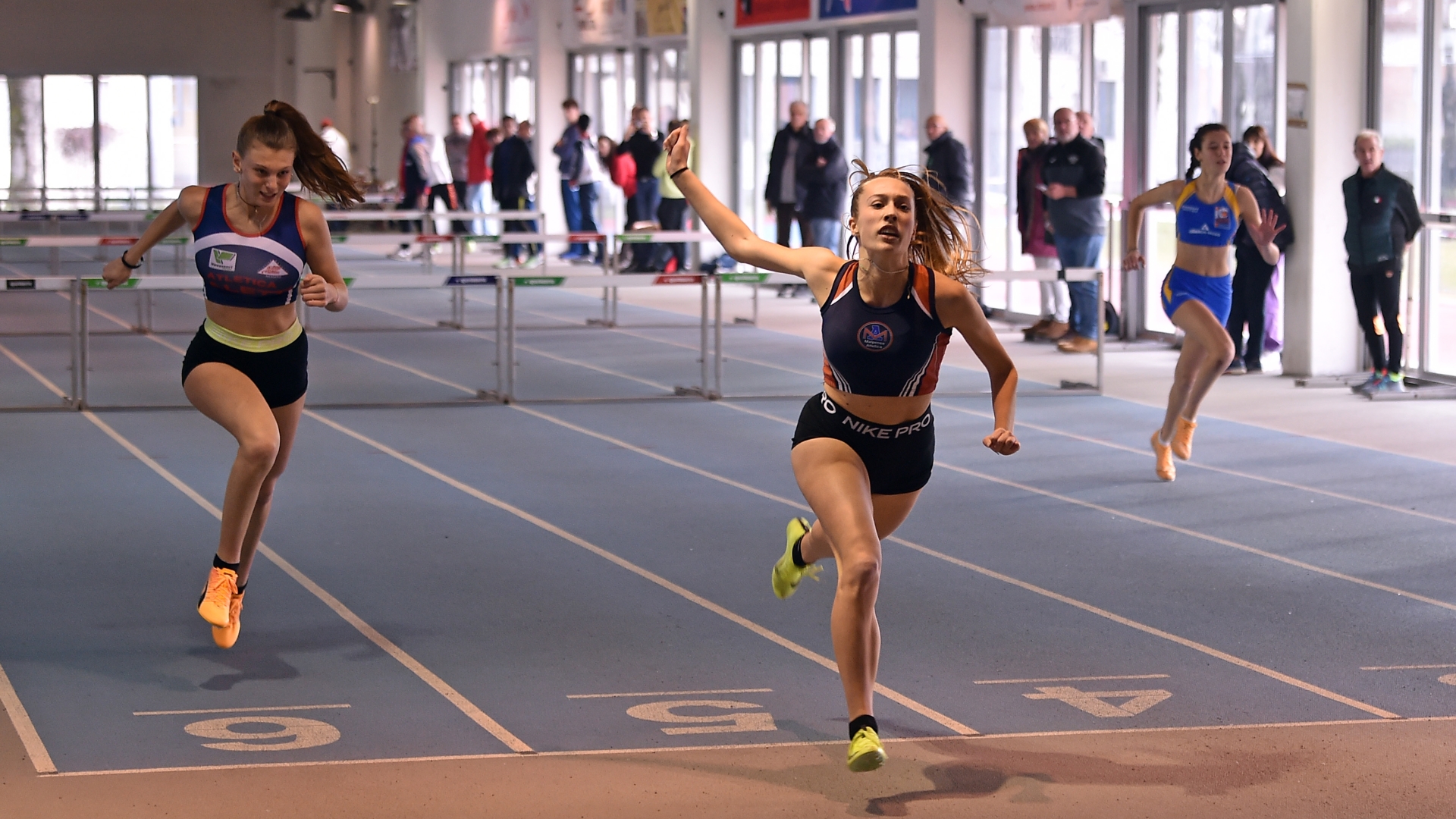 Bergamo Indoor: Aperture nel Periodo Natalizio